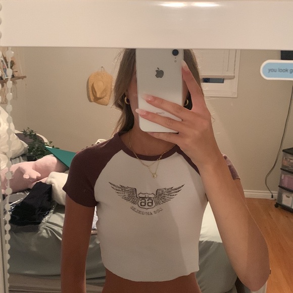 Garage XS cropped tee shirt with graphic design. - Picture 2 of 2